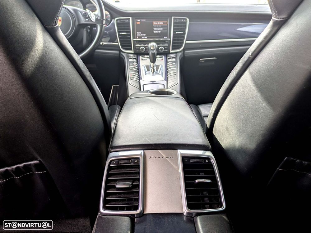 Porsche Panamera - 13