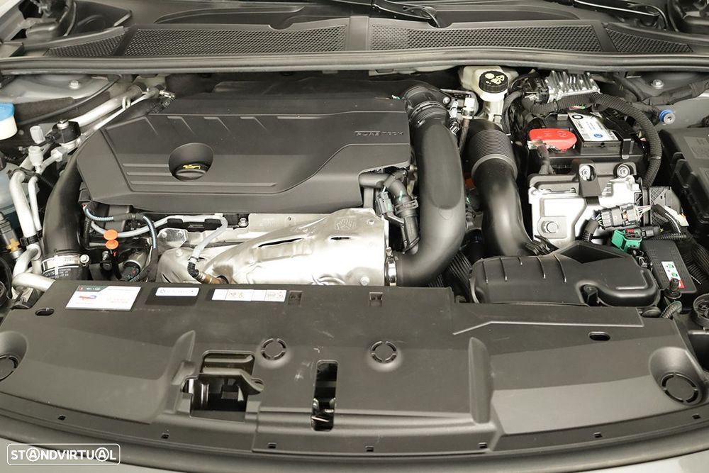 Peugeot 408 1.6 Hybrid Allure e-EAT8 - 23