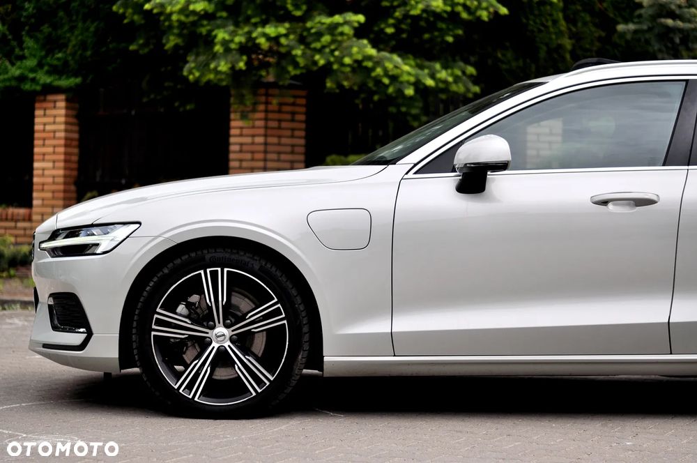 Volvo V60 T6 AWD Recharge Geartronic Inscription - 12