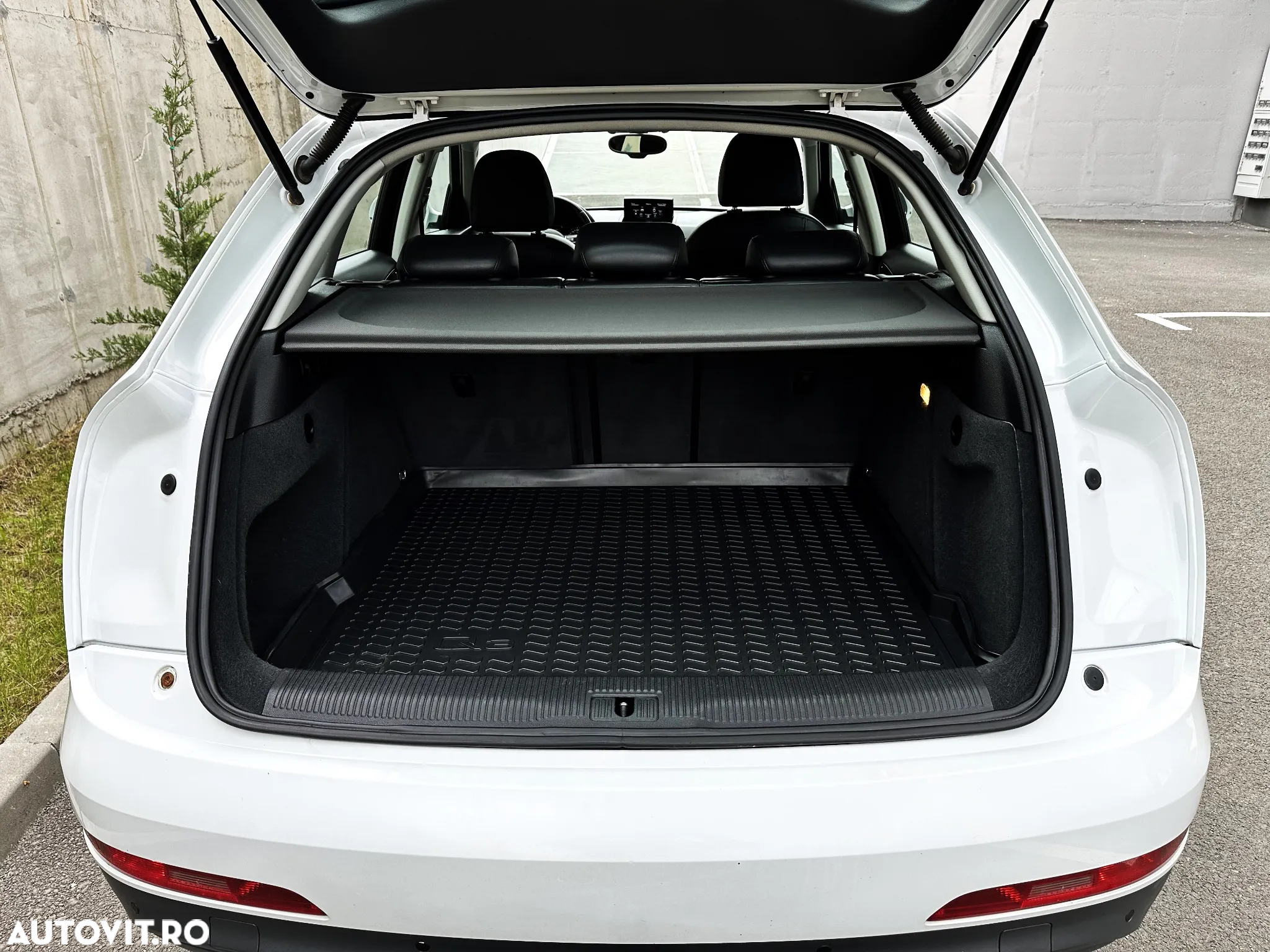 Audi Q3 2.0 TDI Quattro S tronic - 29