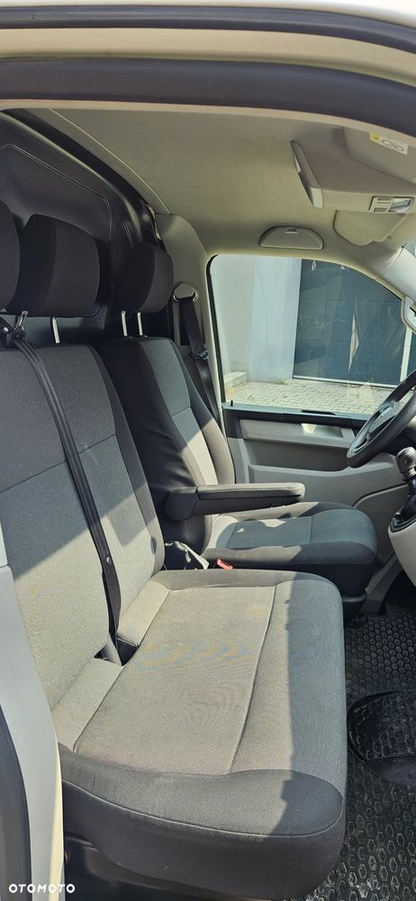 Volkswagen Transporter T6 - 16