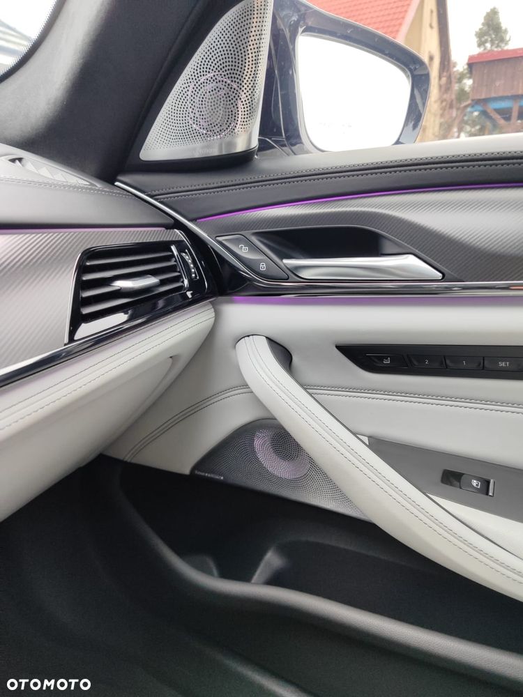 BMW M5 - 12