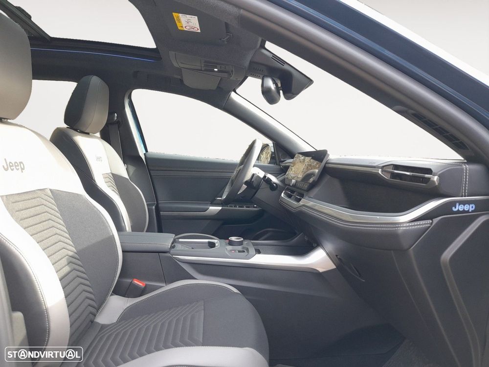 Jeep Compass - 13