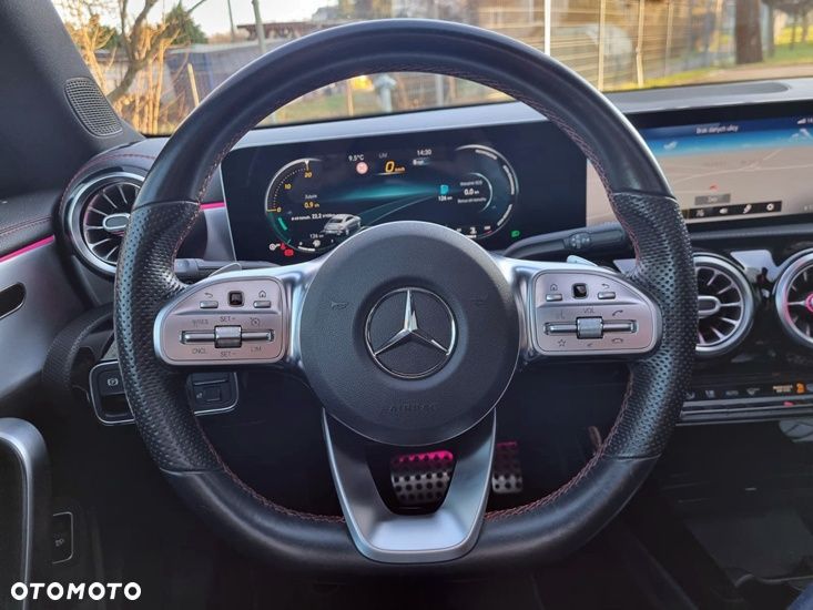 Mercedes-Benz CLA 220 4-Matic AMG Line 7G-DCT - 21