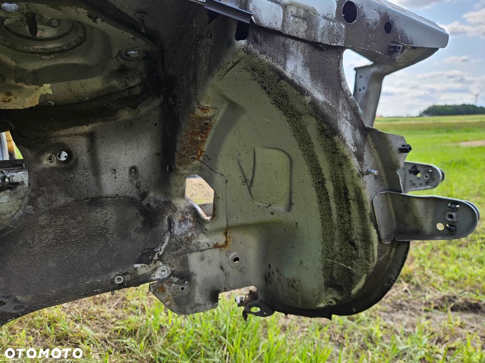 Błotnik Ćwiartka LY7W Poszycie Słupek Próg Podłużnica Dach Audi A6 C6 Sedan - 18