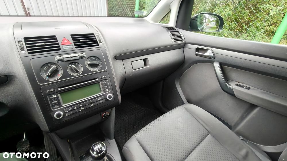 Volkswagen Touran 1.6 Trendline - 11