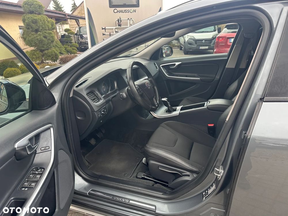 Volvo V60 Cross Country - 7
