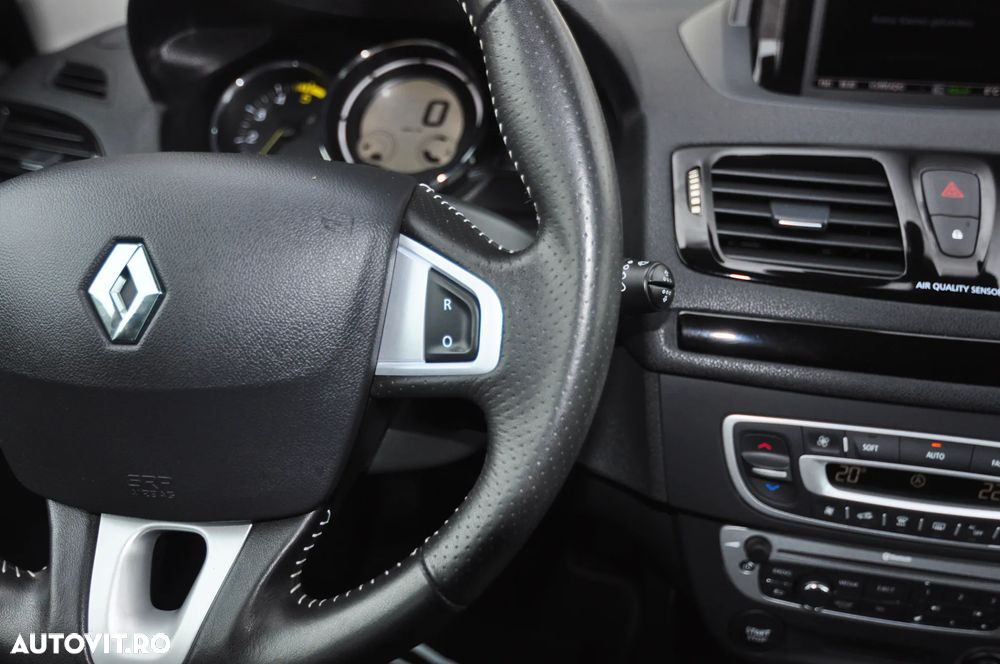 Renault Megane ENERGY dCi 130 Start & Stop Bose Edition - 19