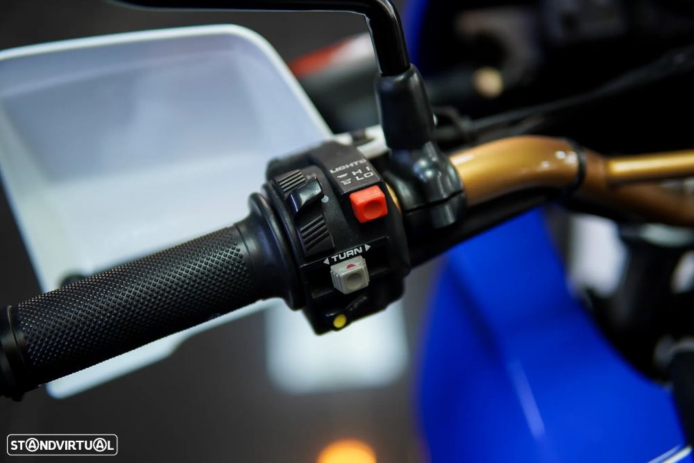 Honda Africa Twin 750 Adventure - 33