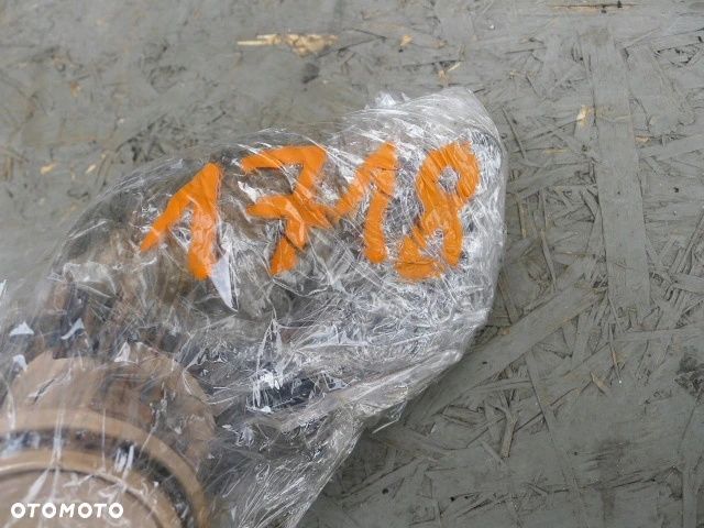 TERMOSTAT 06E121111M AUDI A4 8K0 A5 Q5 3.2 FSI - 3