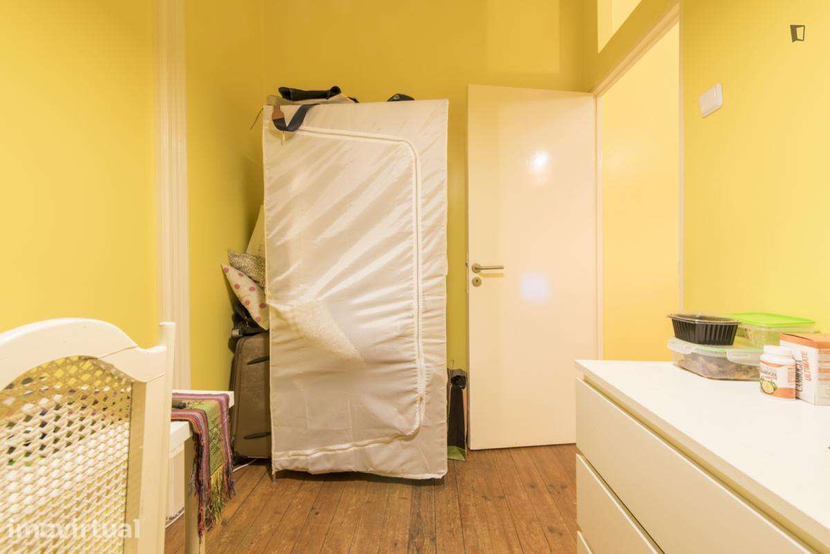 Quarto - localizado em Arroios Lisbon - Grande imagem: 3/17