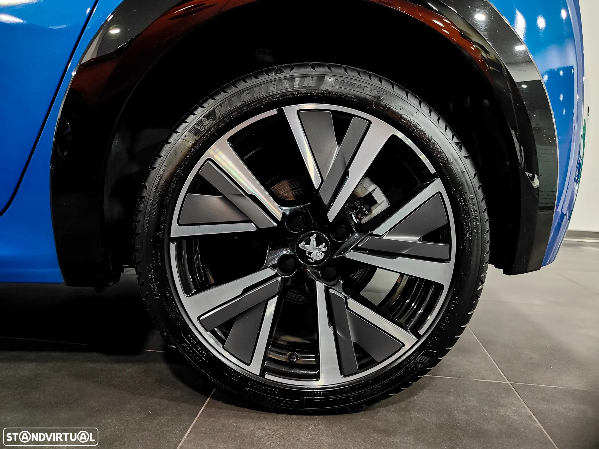 Peugeot 208 1.2 PureTech GT Line - 28