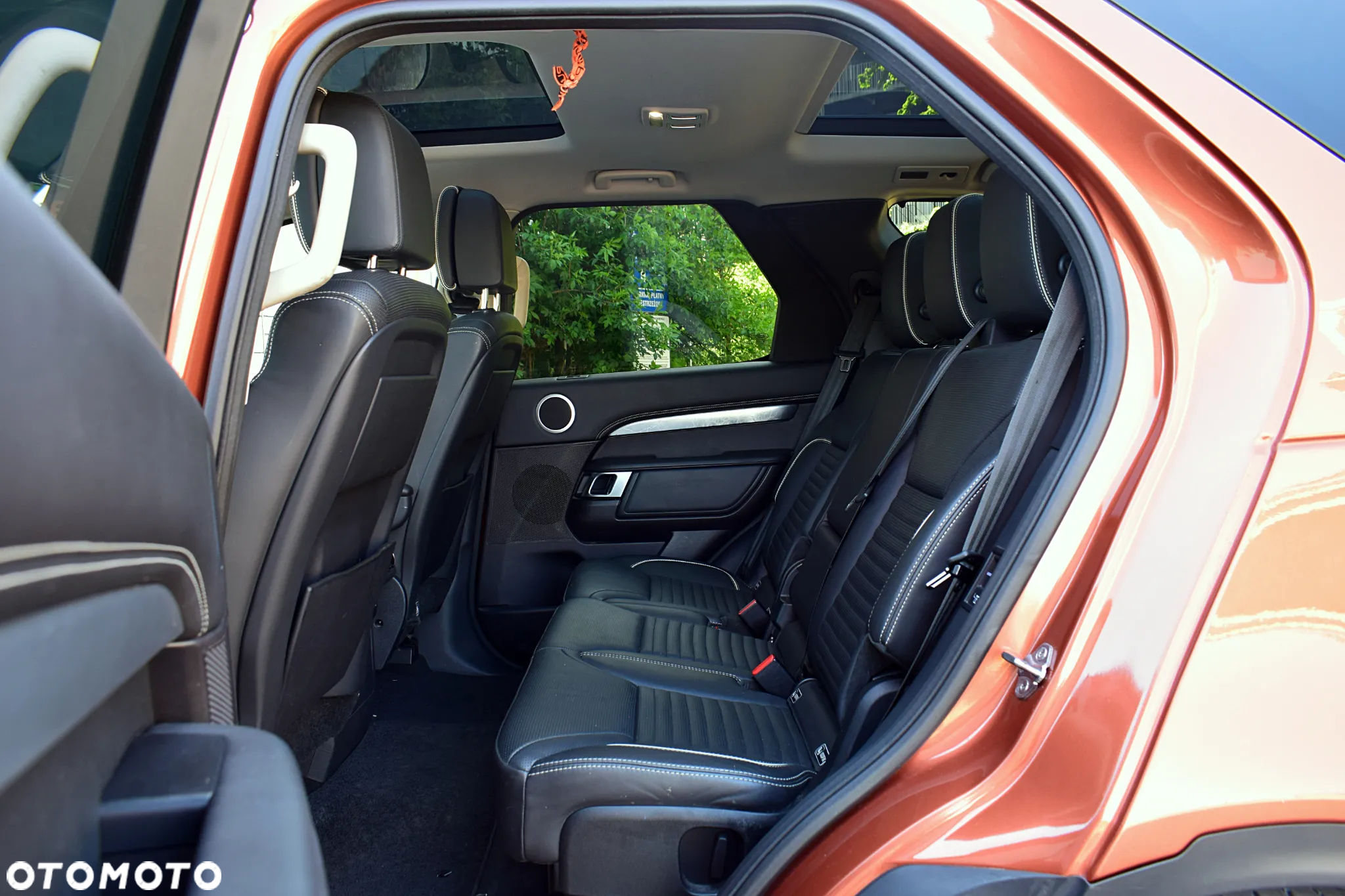 Land Rover Discovery V 3.0 TD6 First Edition - 6