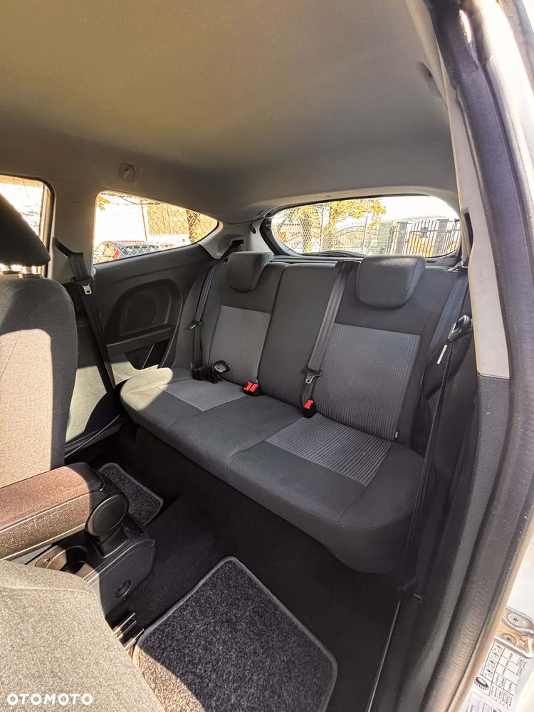 Ford Fiesta 1.25 Trend - 9