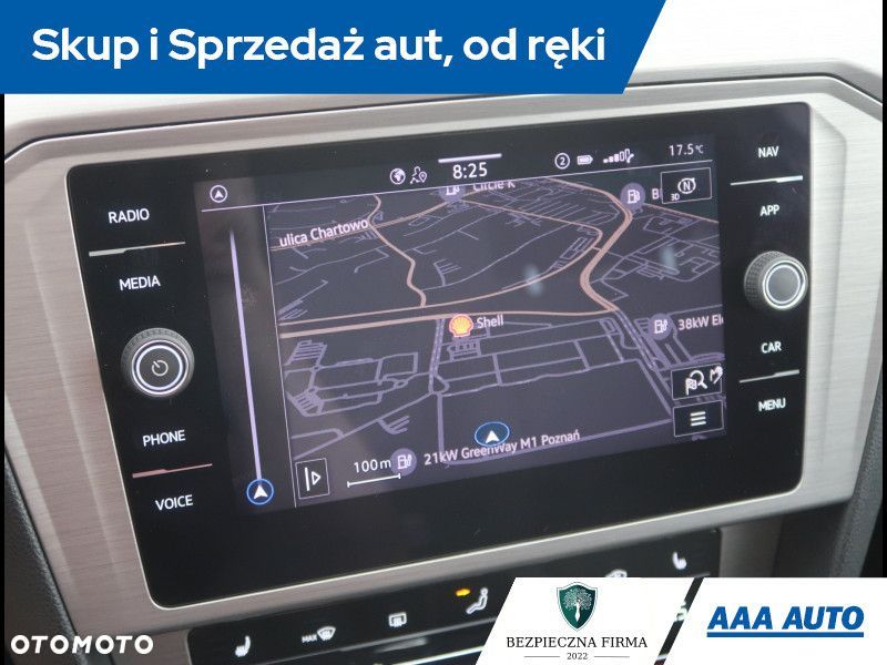 Volkswagen Passat - 14