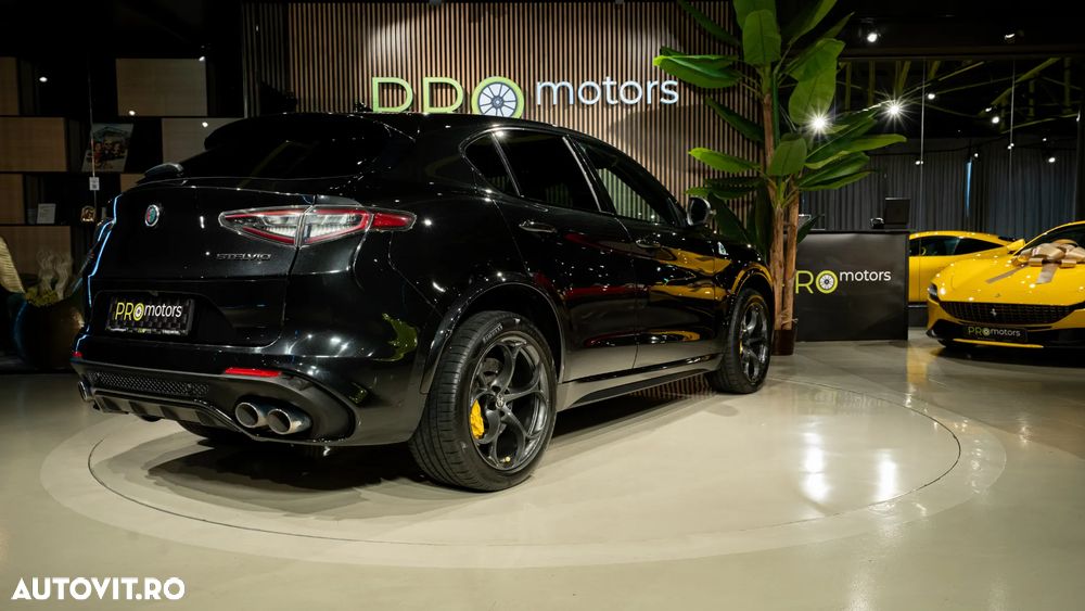 Alfa Romeo Stelvio 2.9 V6 Turbo AWD AT8 Quadrifoglio - 4
