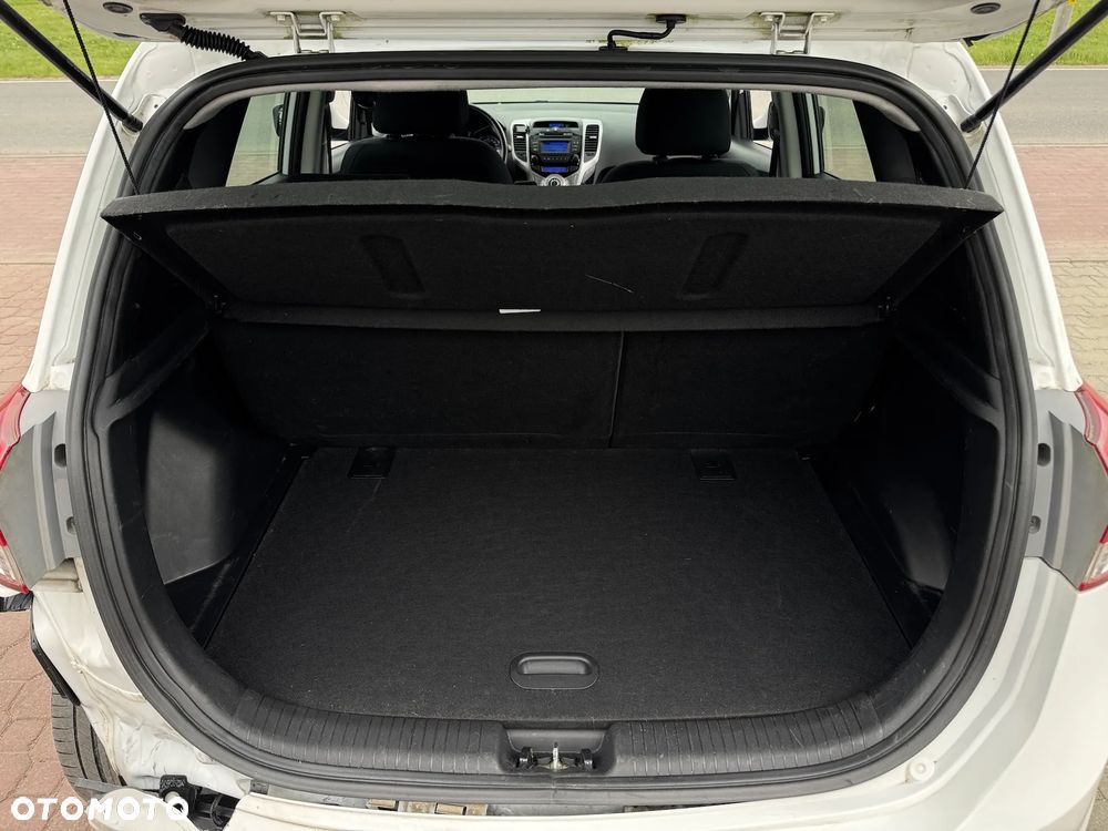 Hyundai ix20 1.4 CRDi Premium blue - 11
