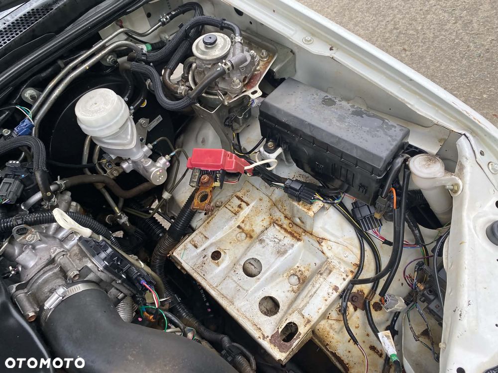 Mitsubishi L200 - 30