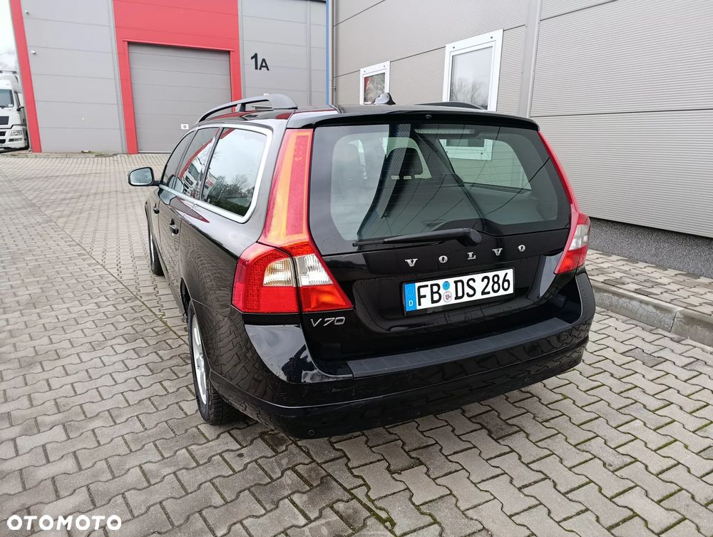 Volvo V70 2.5T Momentum - 13