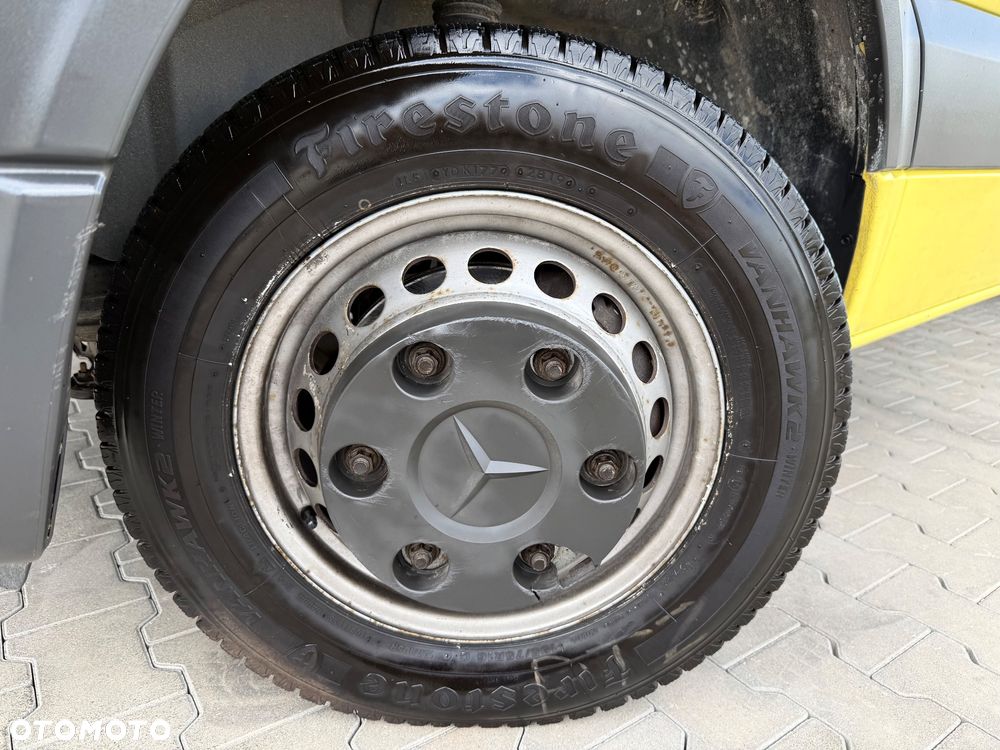 Mercedes-Benz Sprinter 516 - 36