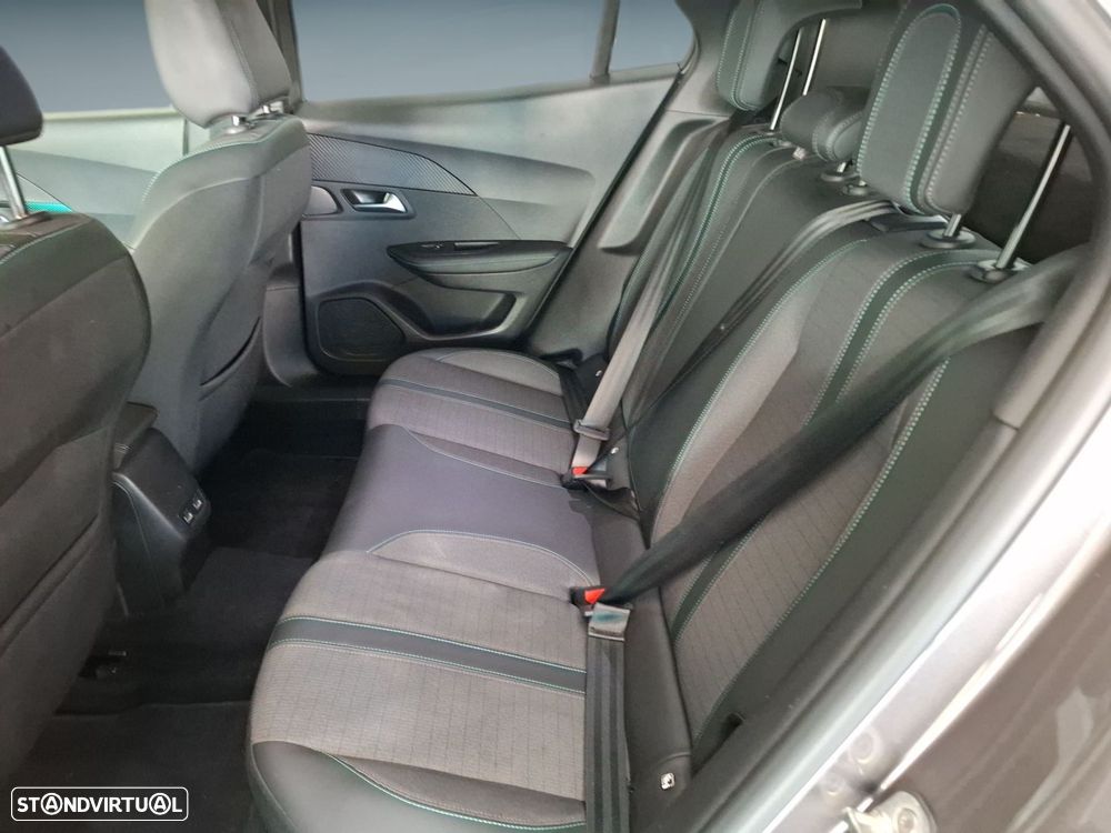 Peugeot 2008 1.5 BlueHDi Allure Pack EAT8 - 11