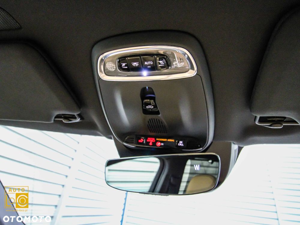 Volvo XC 90 B5 D AWD Inscription - 38