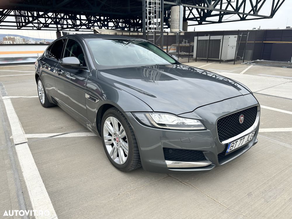 Jaguar XF 2.0 Turbo - 2