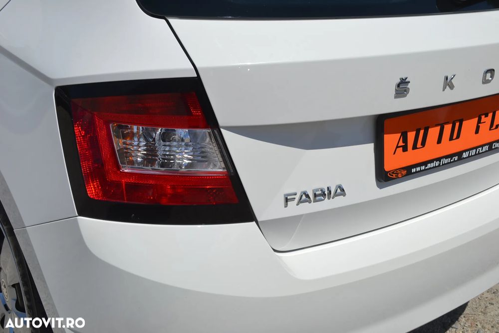 Skoda Fabia 1.0 TSI 95 CP Selection - 28