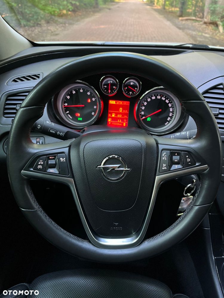 Opel Insignia 2.0 T Cosmo 4x4 - 16