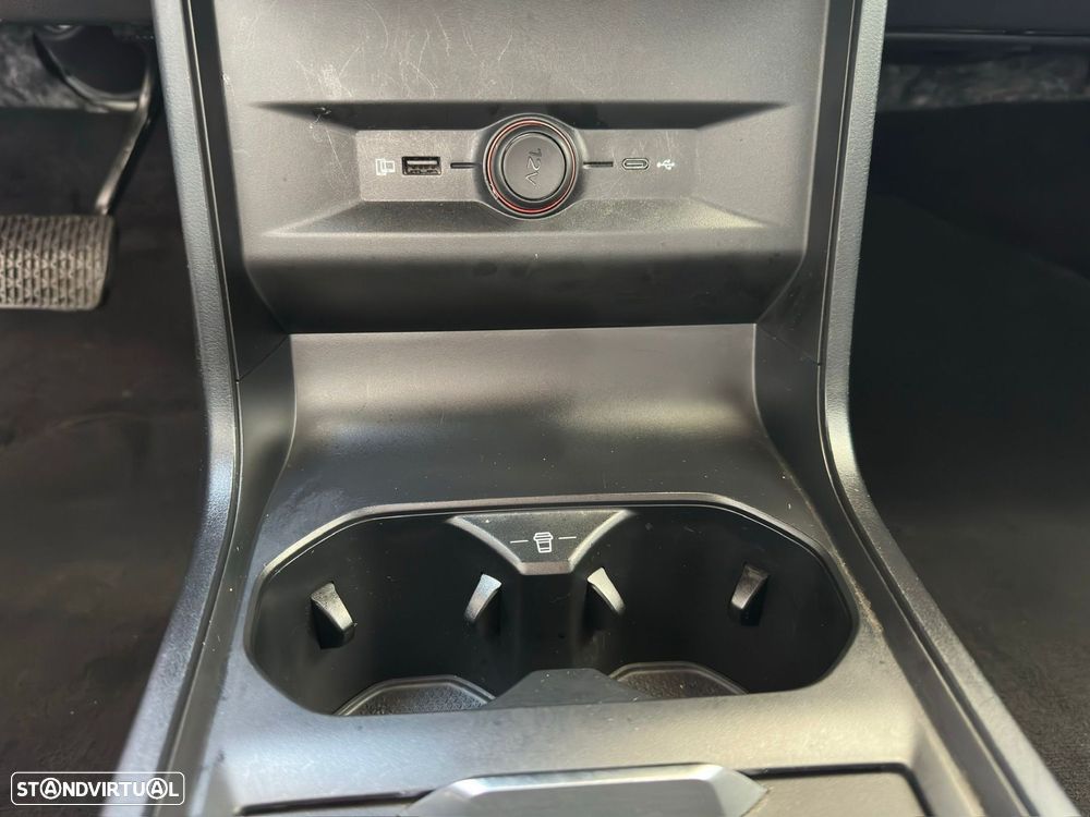 MG MG4 64 kWh Luxury - 13