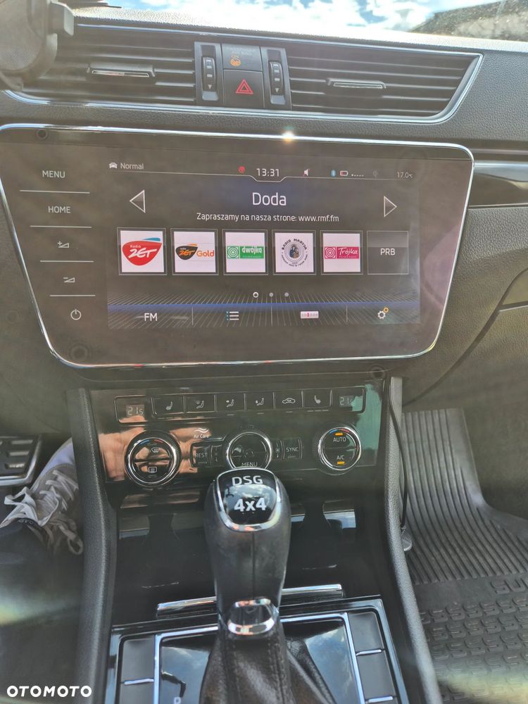 Skoda Superb 2.0 TDI 4x4 L&K DSG - 24