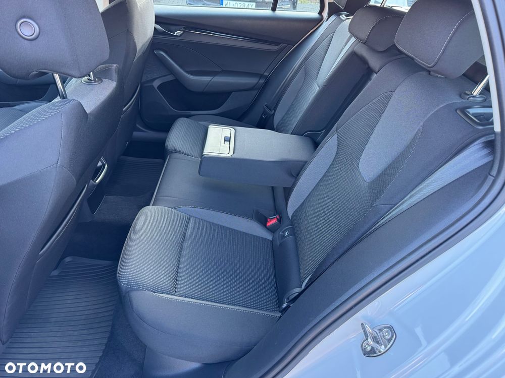 Skoda Octavia 2.0 TDI DSG 4x4 Style - 16