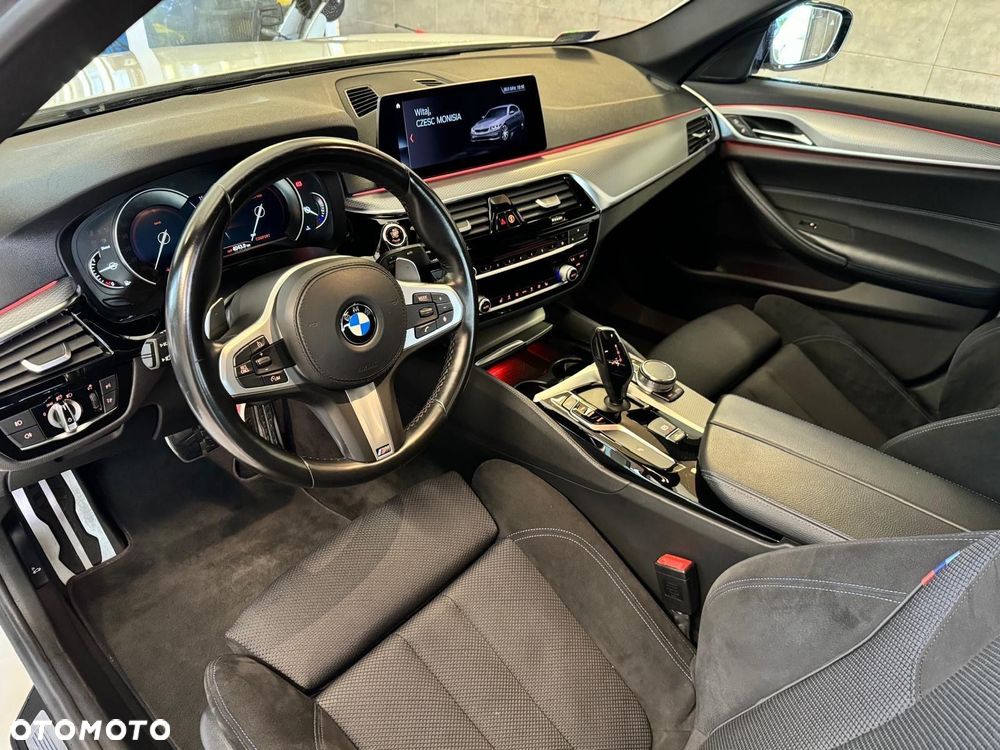 BMW Seria 5 518d Sport Line - 10