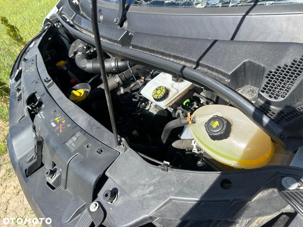 Renault MASTER PODNOŚNIK KOSZOWY - 36