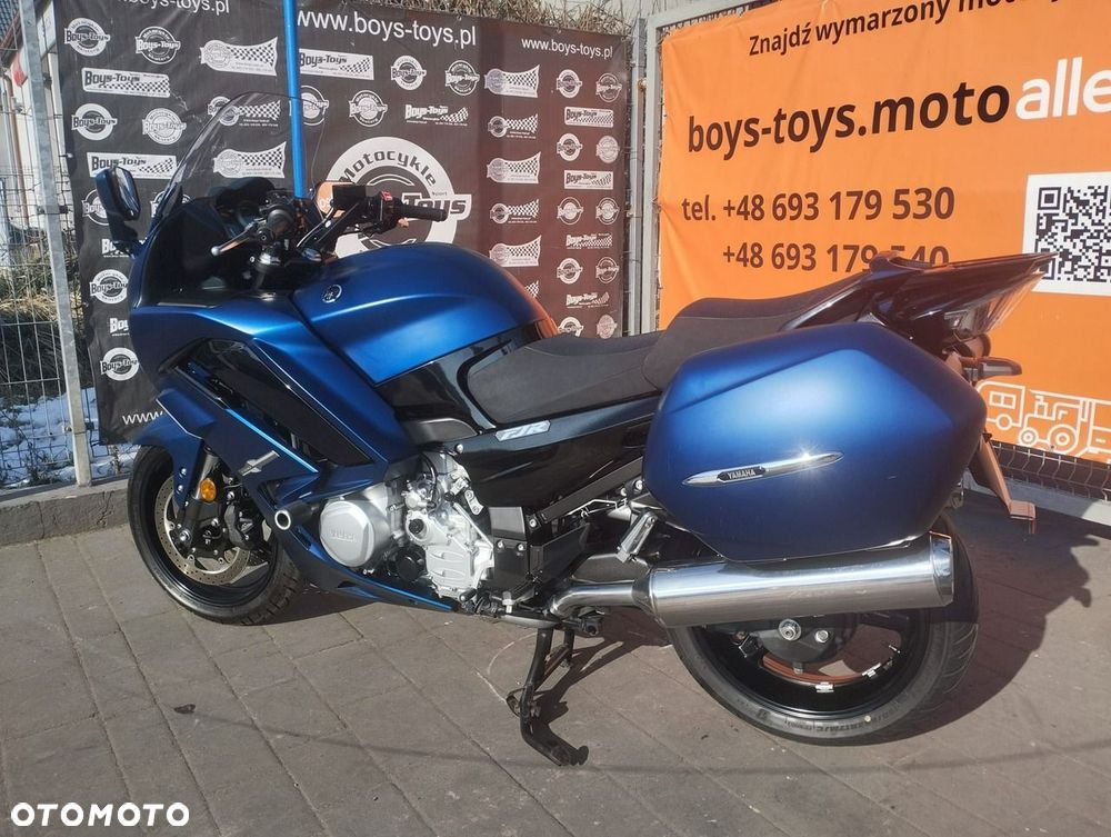 Yamaha FJR - 3