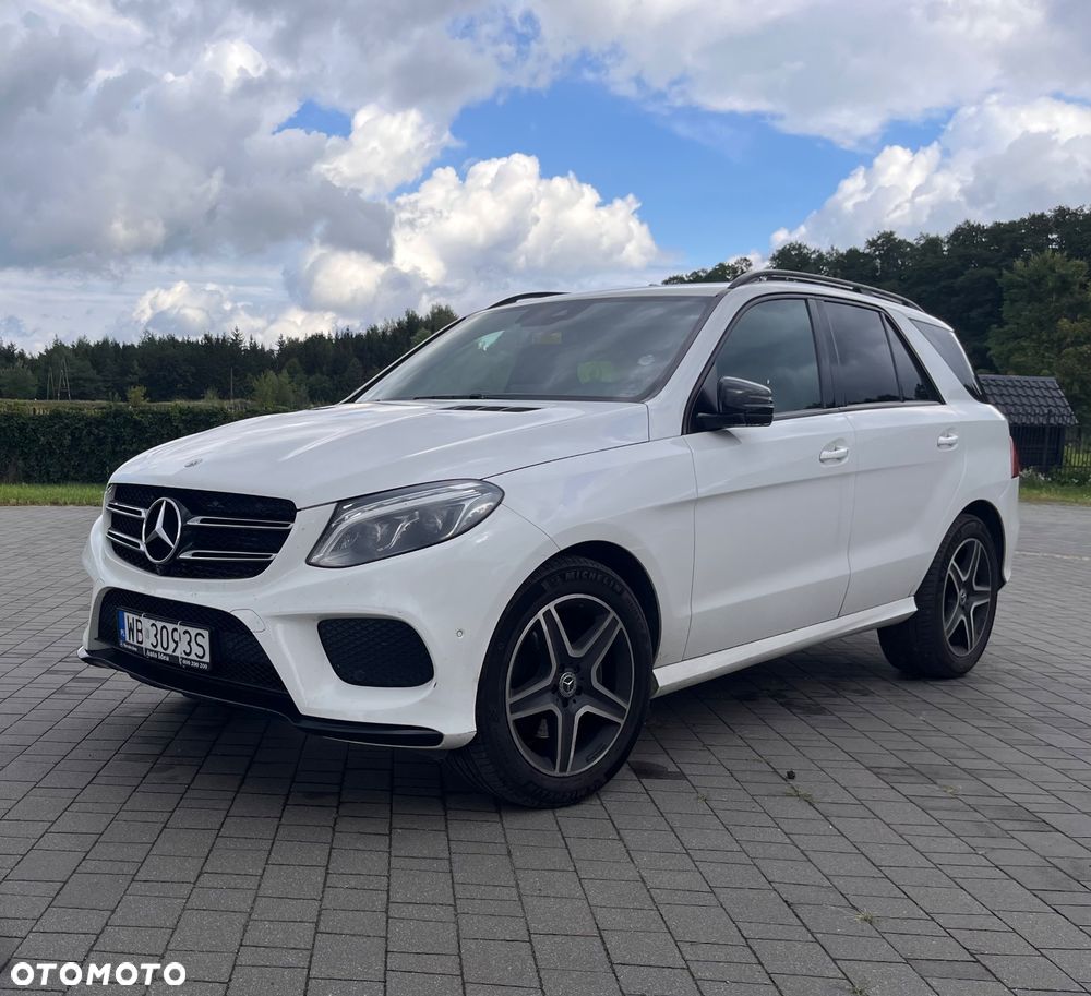 Mercedes-Benz GLE - 1