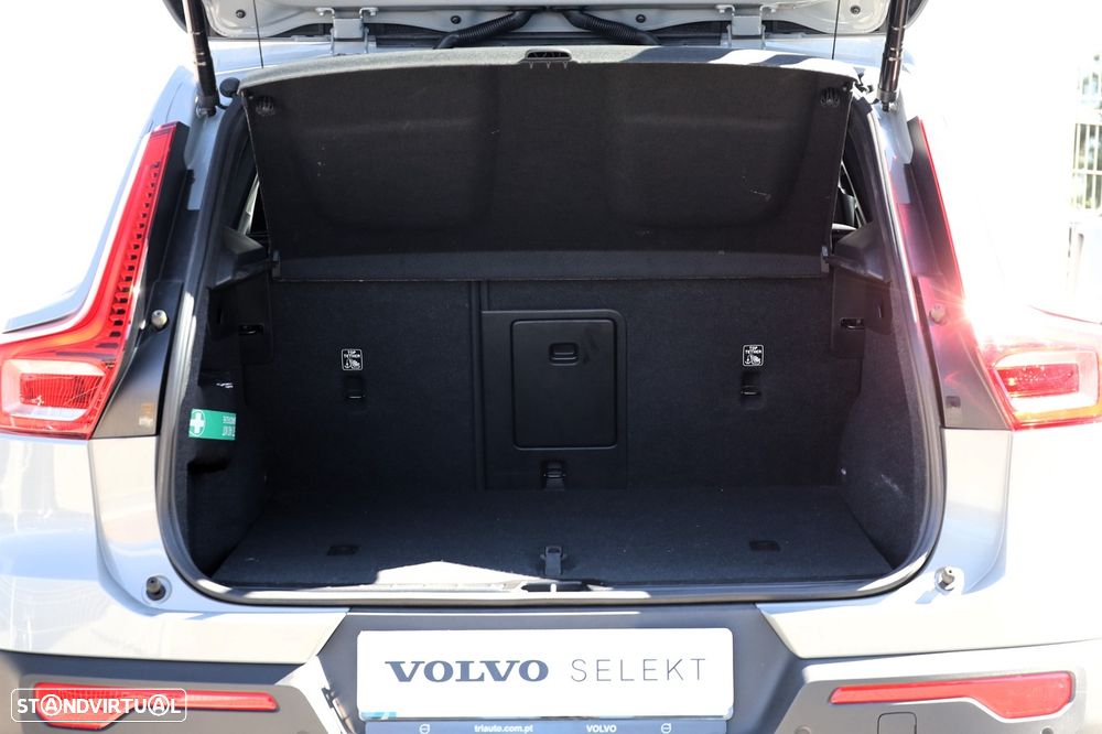 Volvo XC 40 2.0 B3 Plus Dark - 5