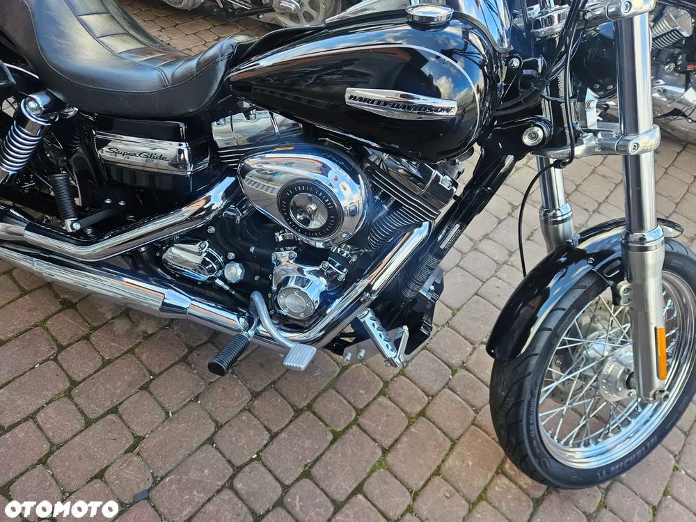 Harley-Davidson Dyna Super Glide - 3