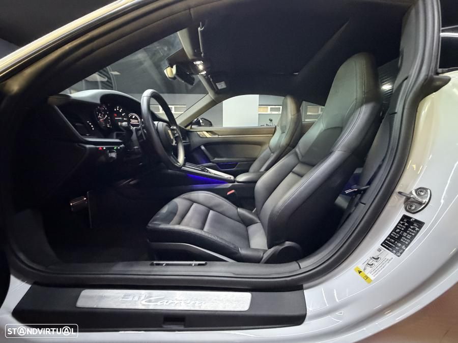 Porsche 911 (992) Carrera PDK - 27