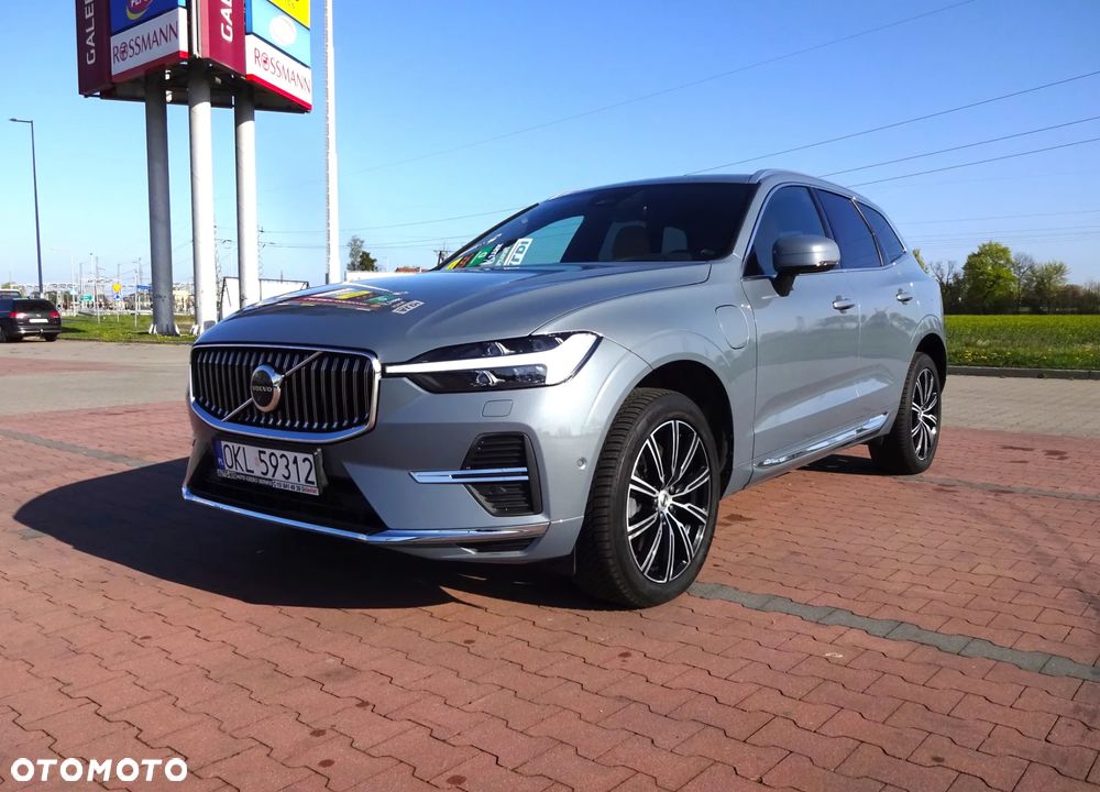 Volvo XC 60 T8 Plug-In Hybrid AWD Ultra Dark - 1