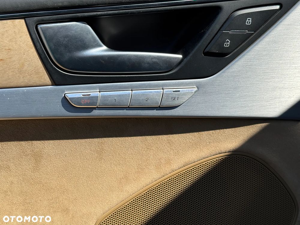 Audi A8 4.2 TDI Quattro - 11