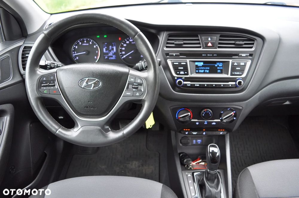 Hyundai i20 1.4 Automatik Style - 26
