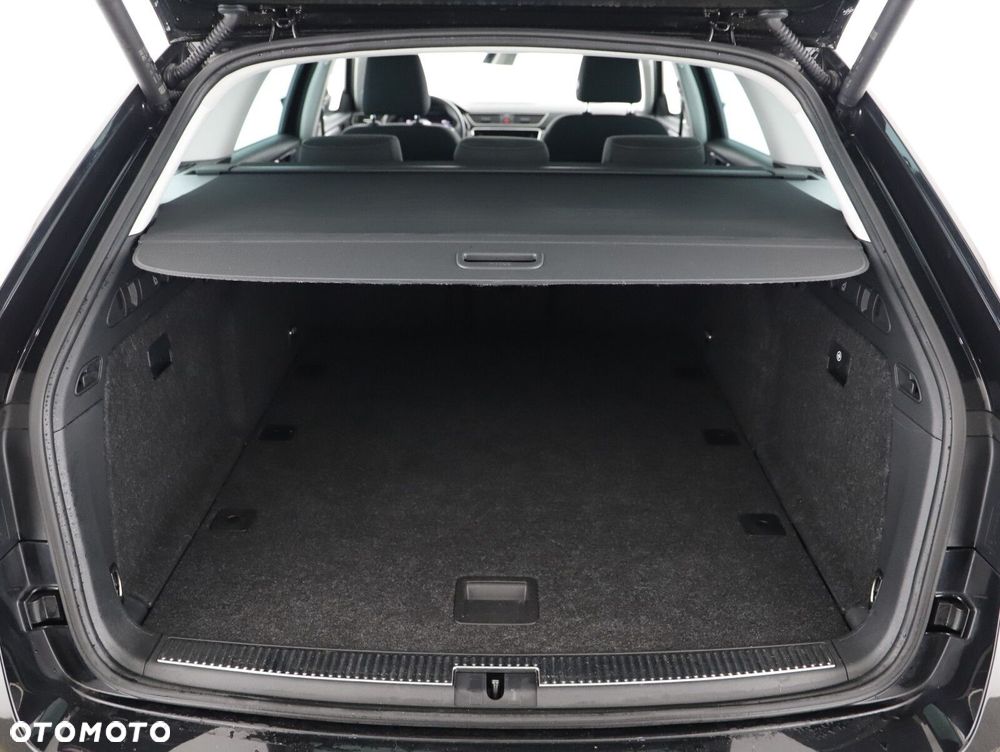 Skoda Superb 2.0 TDI SCR Style DSG - 26