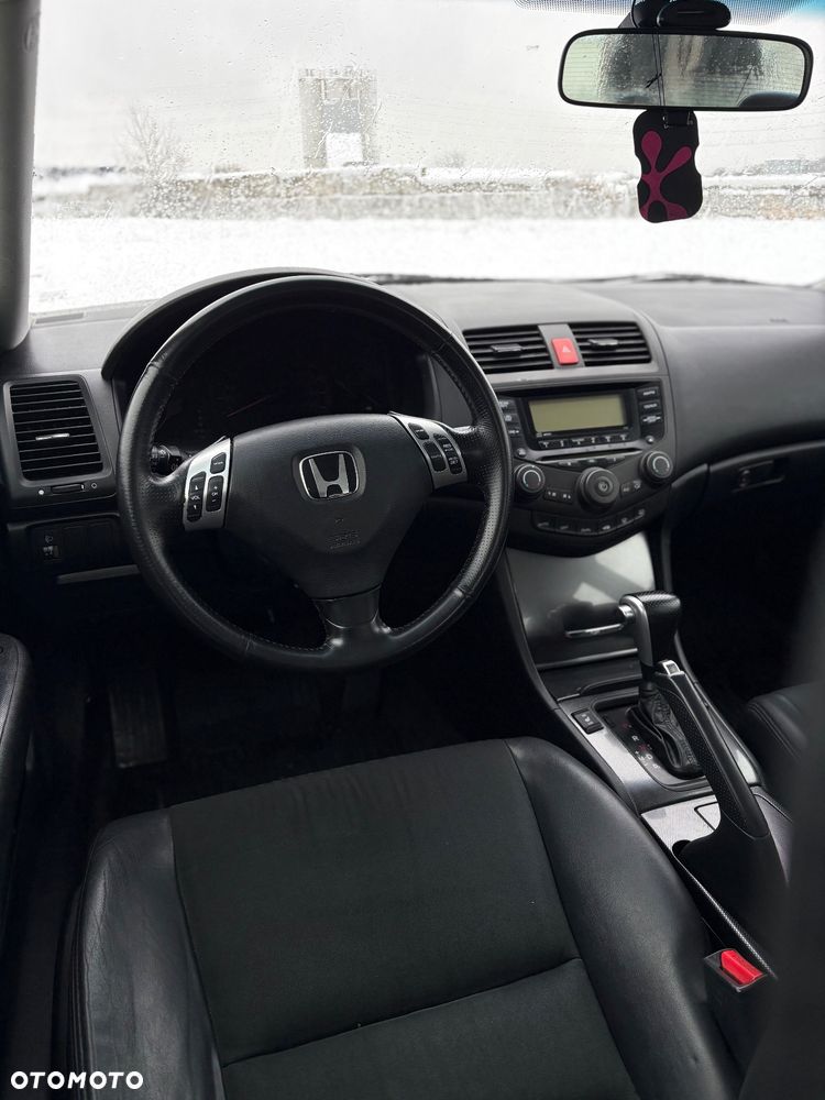 Honda Accord 2.0 Comfort - 19