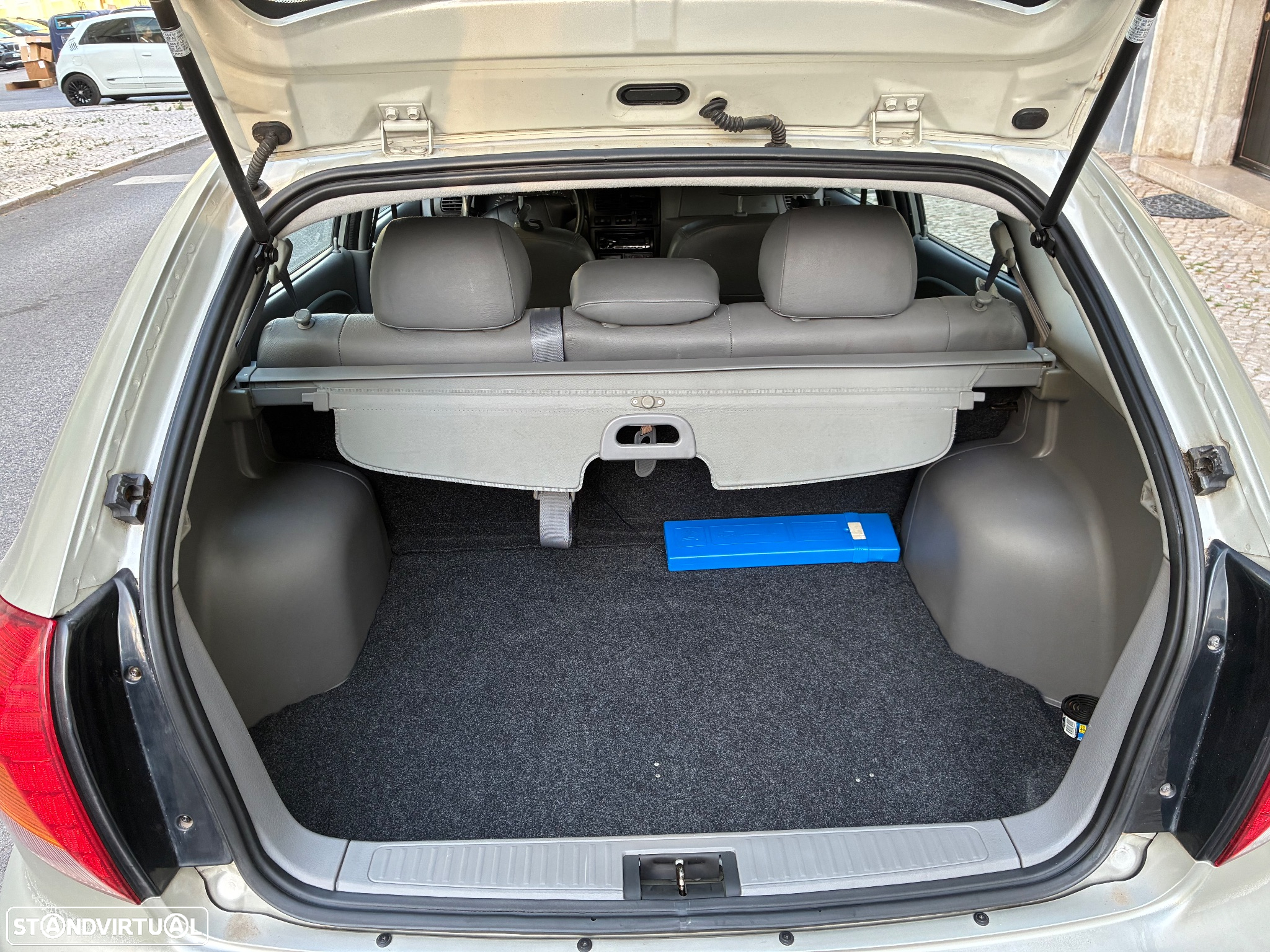 Kia Rio SW 1.3 LS - 9