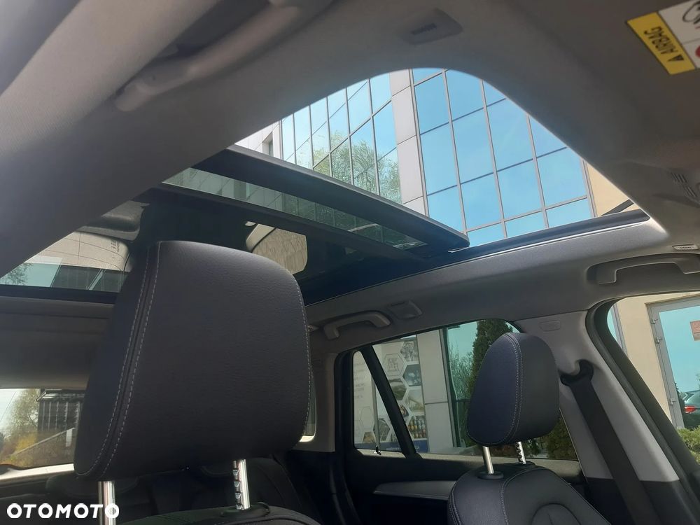 BMW X1 sDrive18d xLine - 14