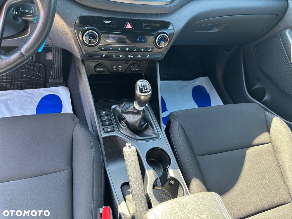 Hyundai Tucson 1.6 GDI BlueDrive GO 2WD - 28
