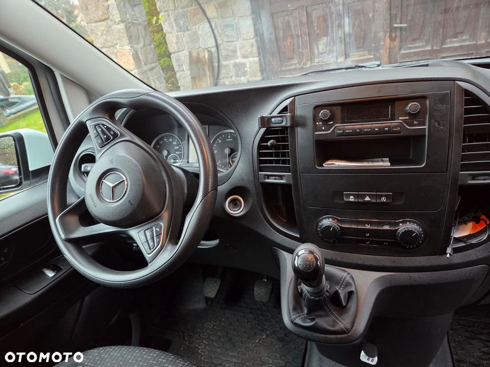 Mercedes-Benz VITO - 12