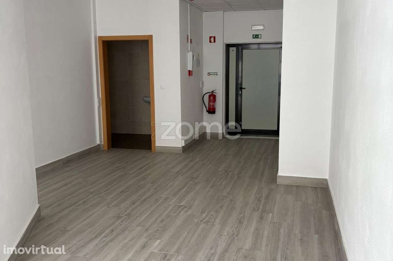 Escritório novo na Quinta de São Gonçalo, Carcavelos - Grande imagem: 5/7