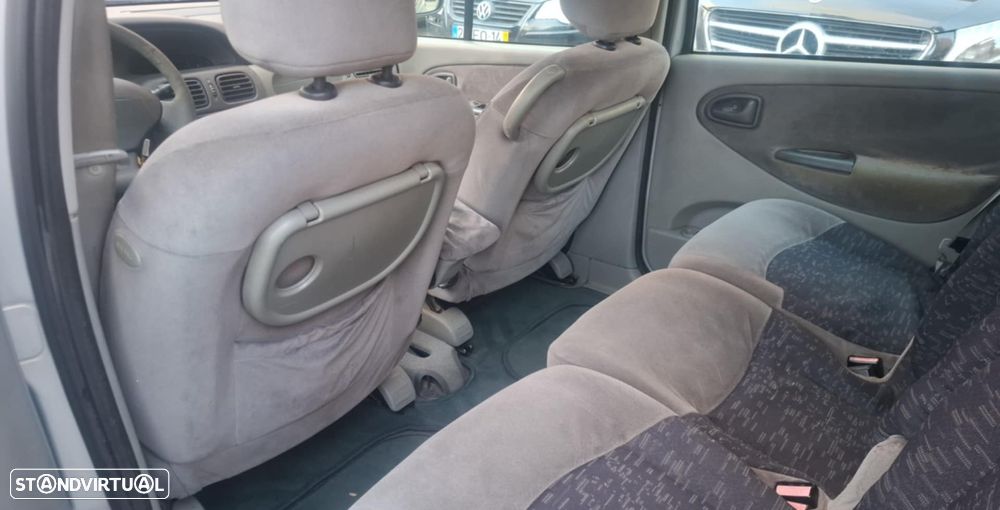 Renault Scénic 1.6 16V RXE AC GPL - 11